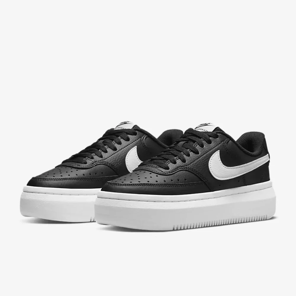 Nike WMNS Court Vision Alta
Black/White
Women's Athletic Shoes
Style DM0113-002 - Picture 14 of 16